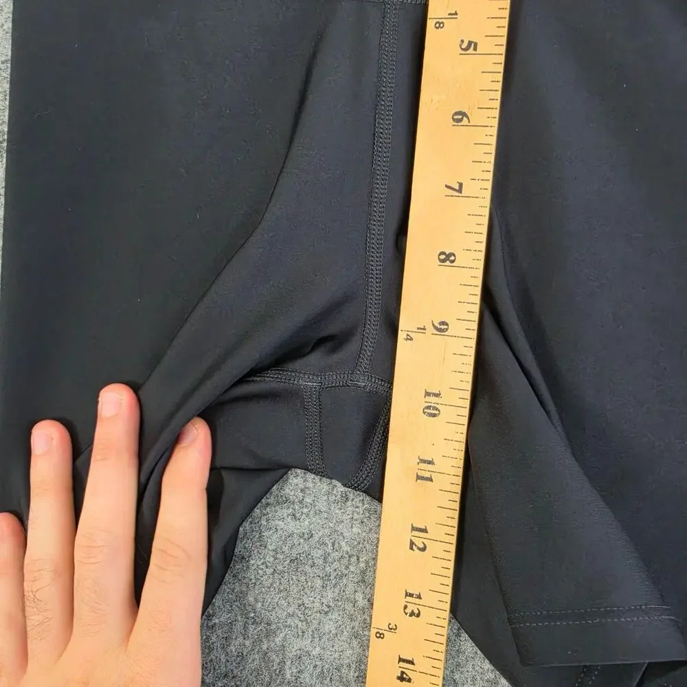 Alo Yoga Shorts Womens XS Airlift High Waist Biker Black Yoga Running Errands